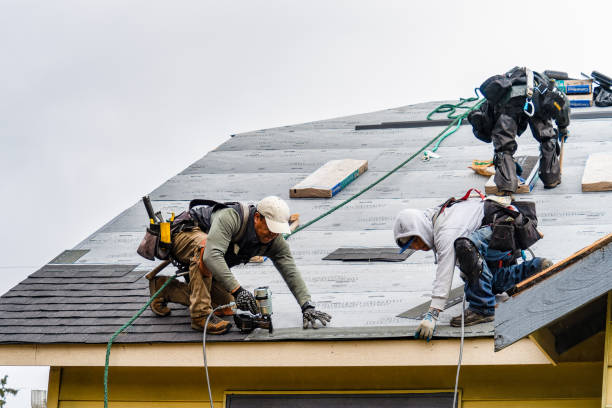 Professional Gutter Installation technician working in Towaco, NJ